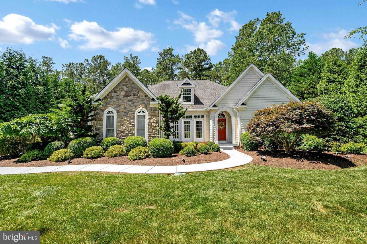 10706 Cedar Creek Drive - Photo 1