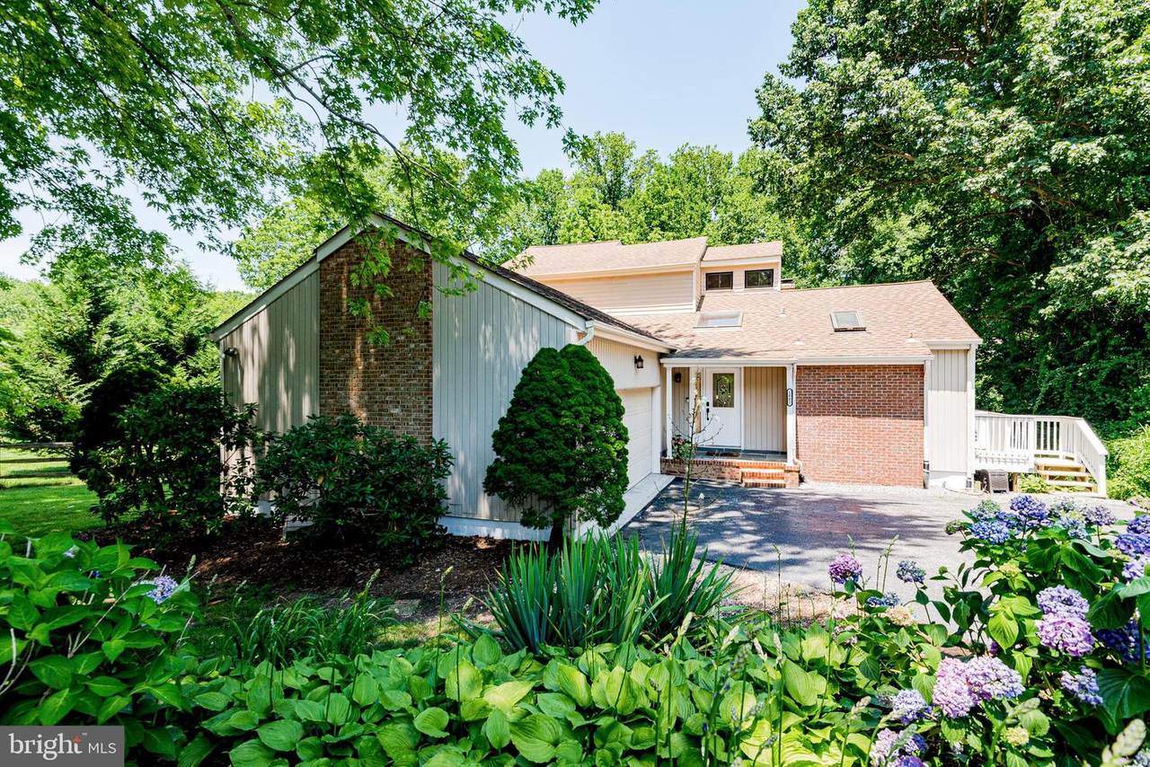 1082 Carriage Hill Court - Photo 1