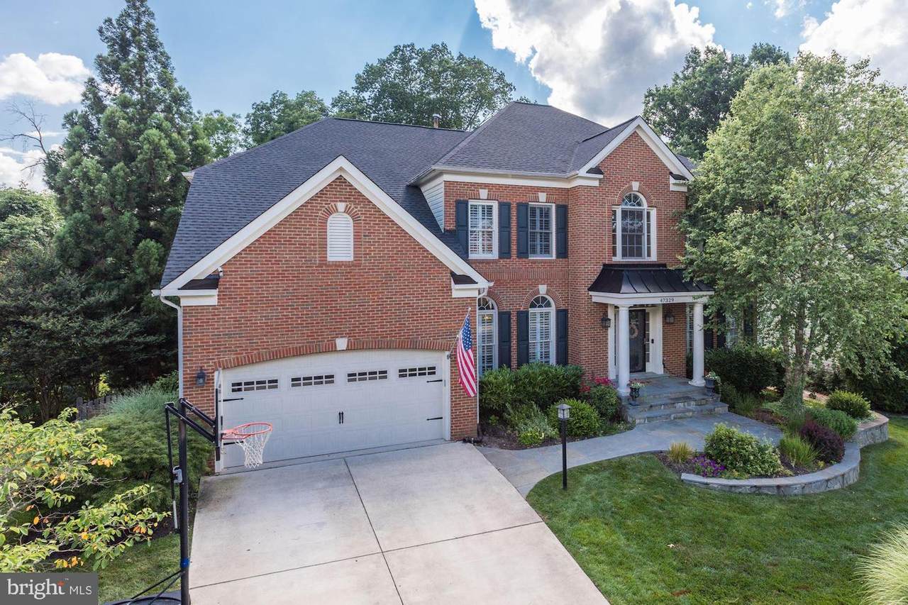 47329 Middle Bluff Place - Photo 1