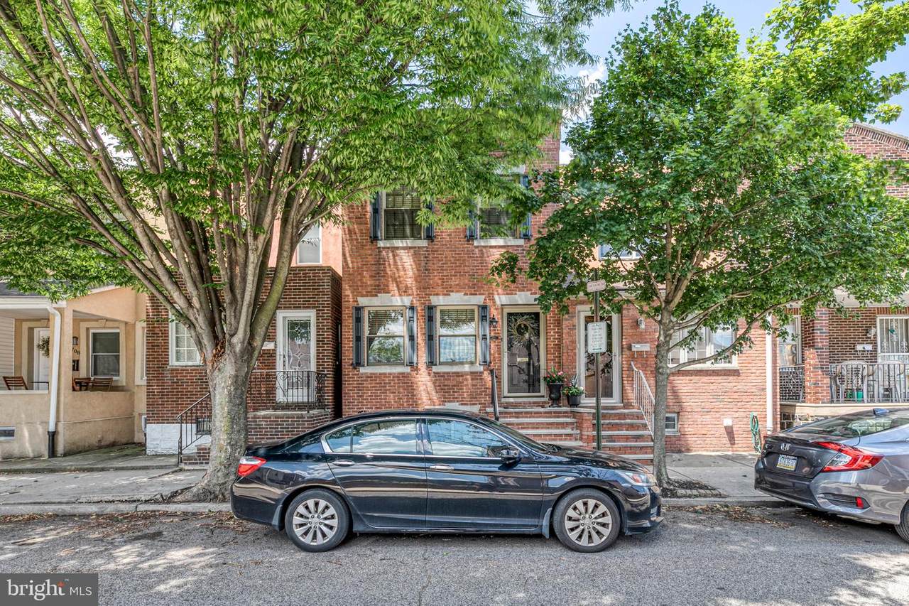 2704 11TH Street - Photo 1