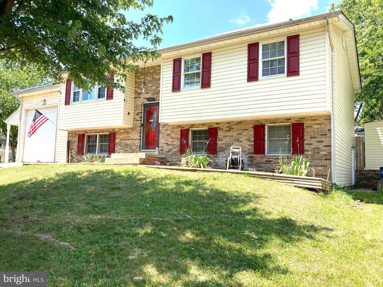 2239 Bridle Path Drive - Photo 1