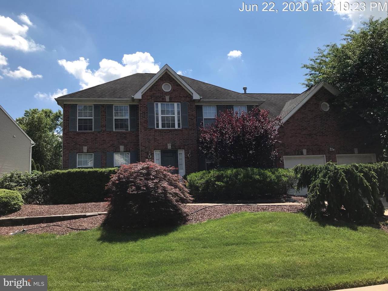 32 Creekwood Drive - Photo 1