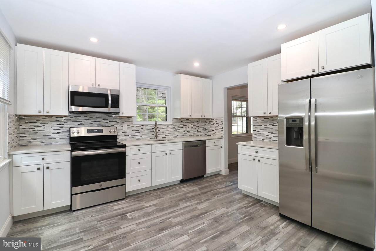 82 Greensward Lane - Photo 1
