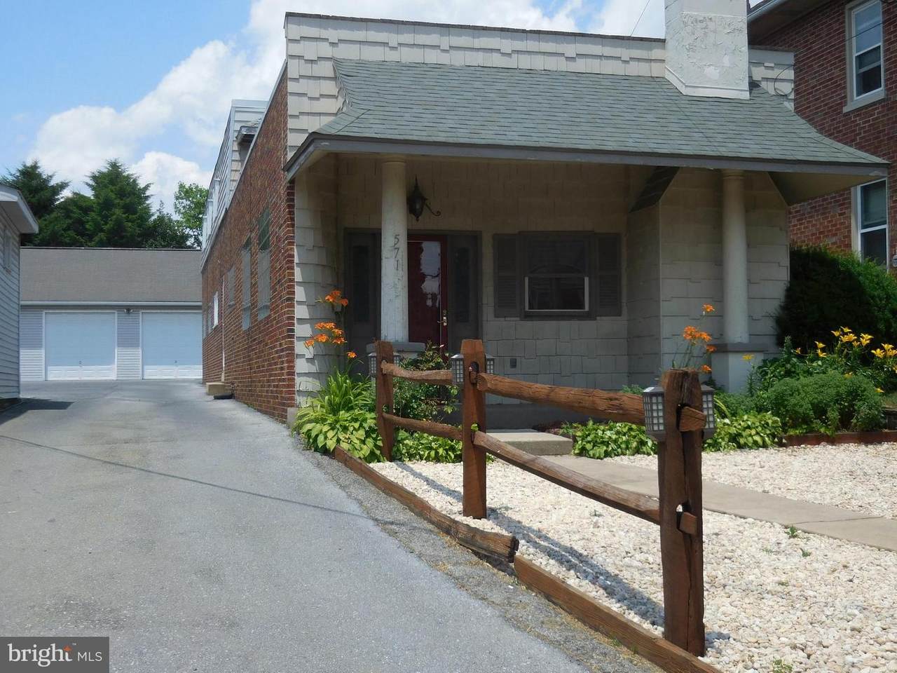571 Main Street - Photo 1