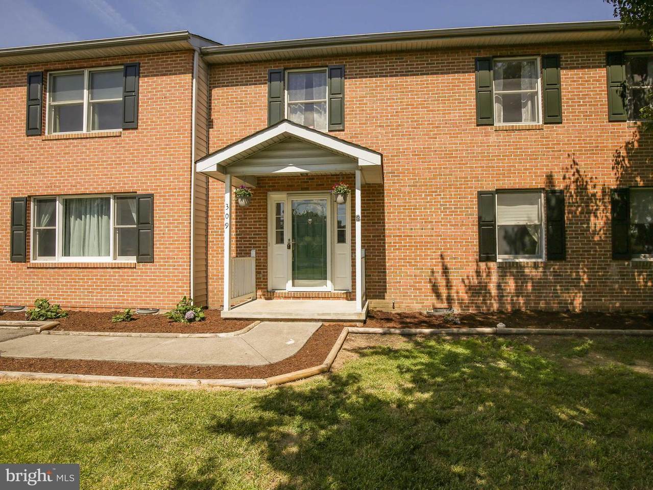 309 Raven Road - Photo 1