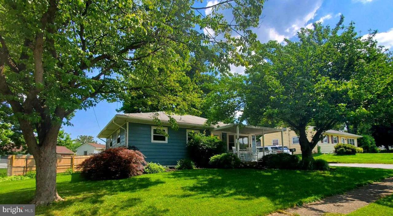 316 Queen Street - Photo 1