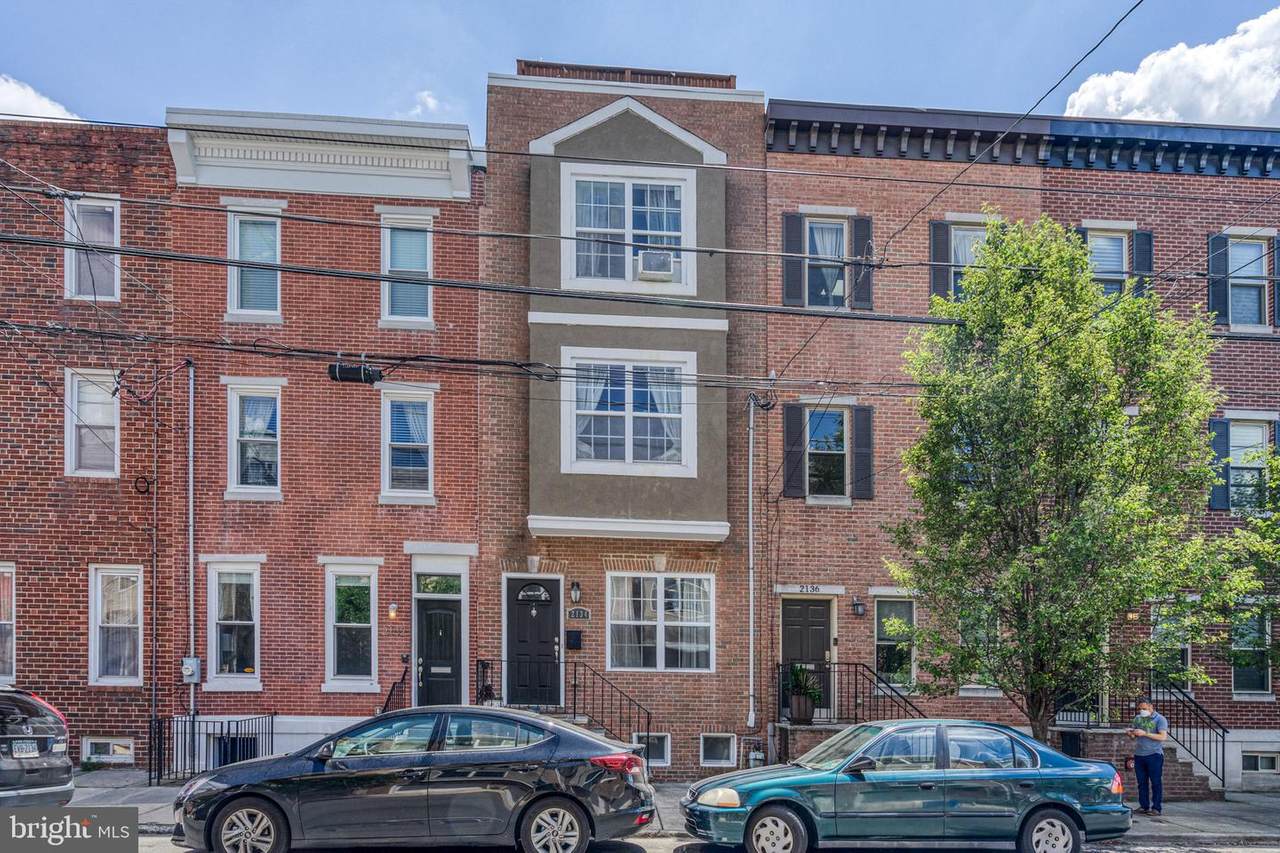 2134 Carpenter Street - Photo 1
