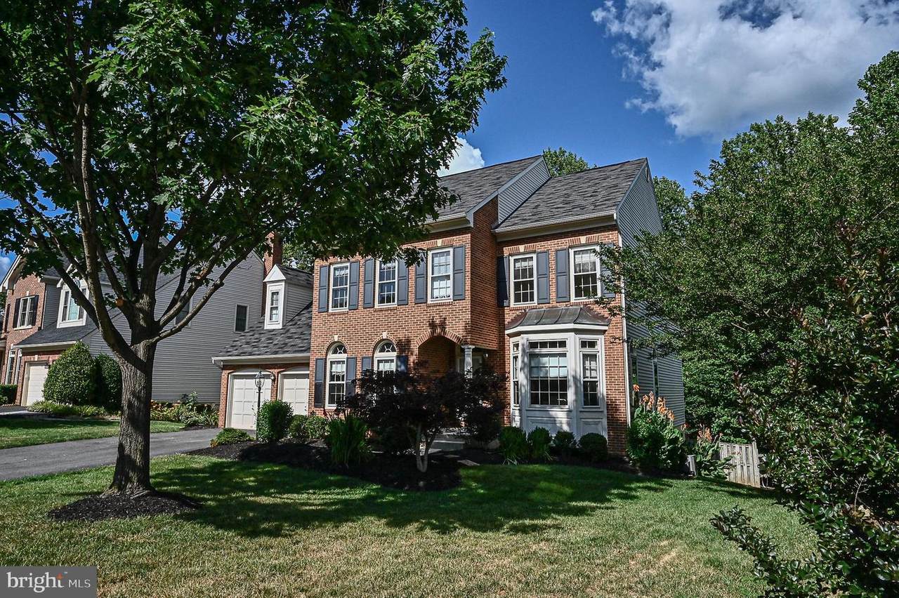 7809 Valleyfield Drive - Photo 1