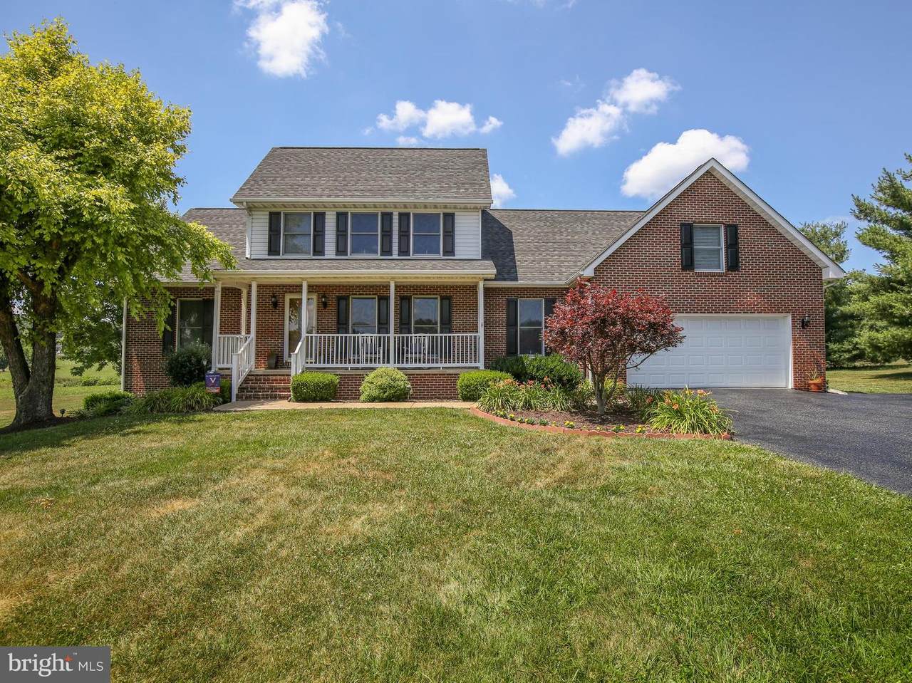 185 Hannah Court - Photo 1