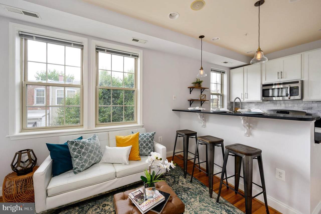 410 15TH Street - Photo 1