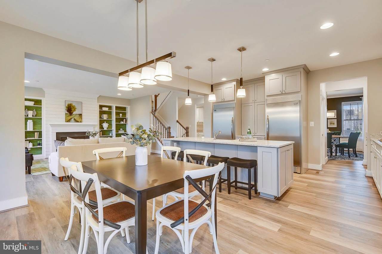 1418 Delaunay Avenue - Photo 1