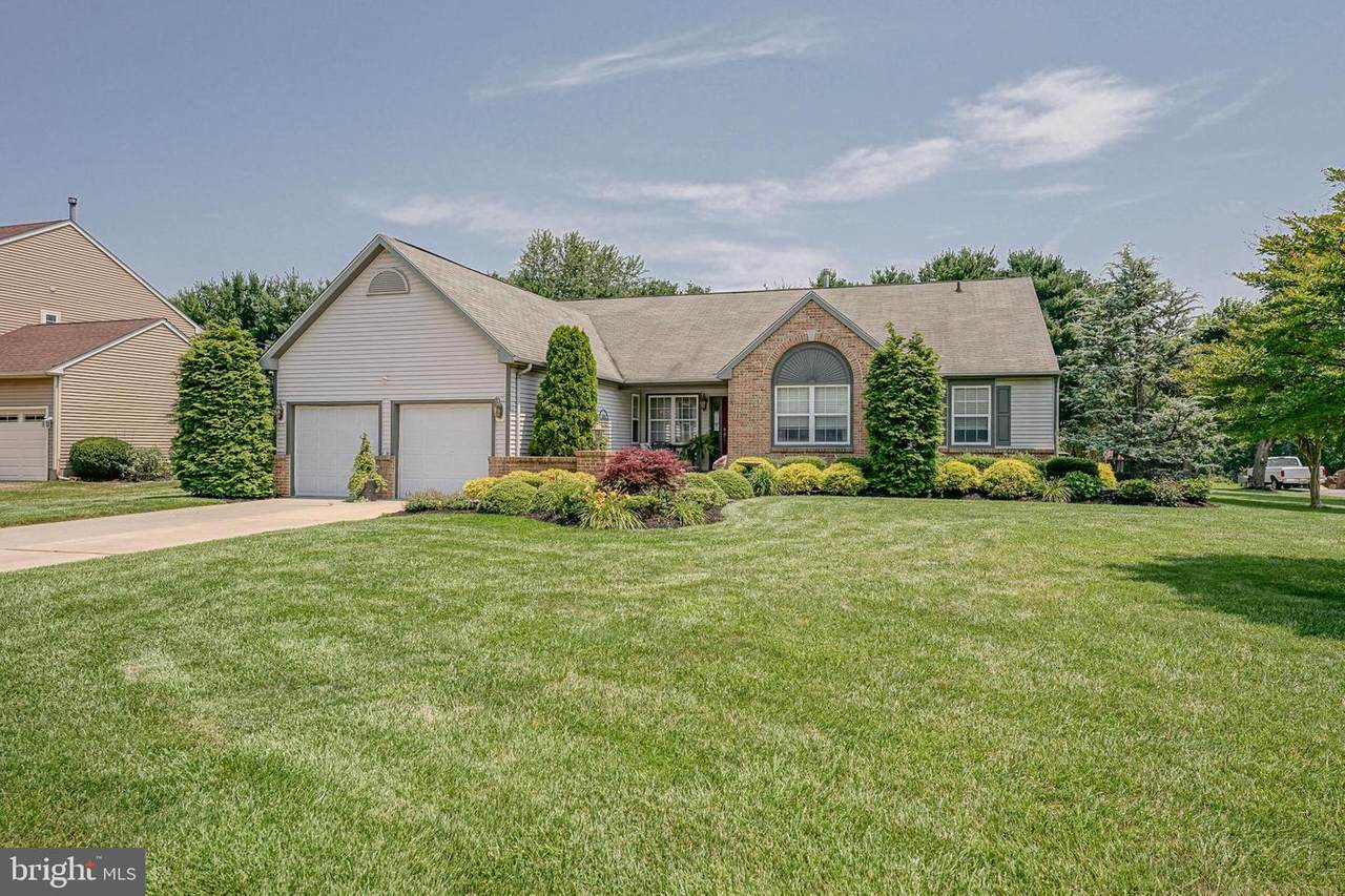 1633 Pennfield Drive - Photo 1