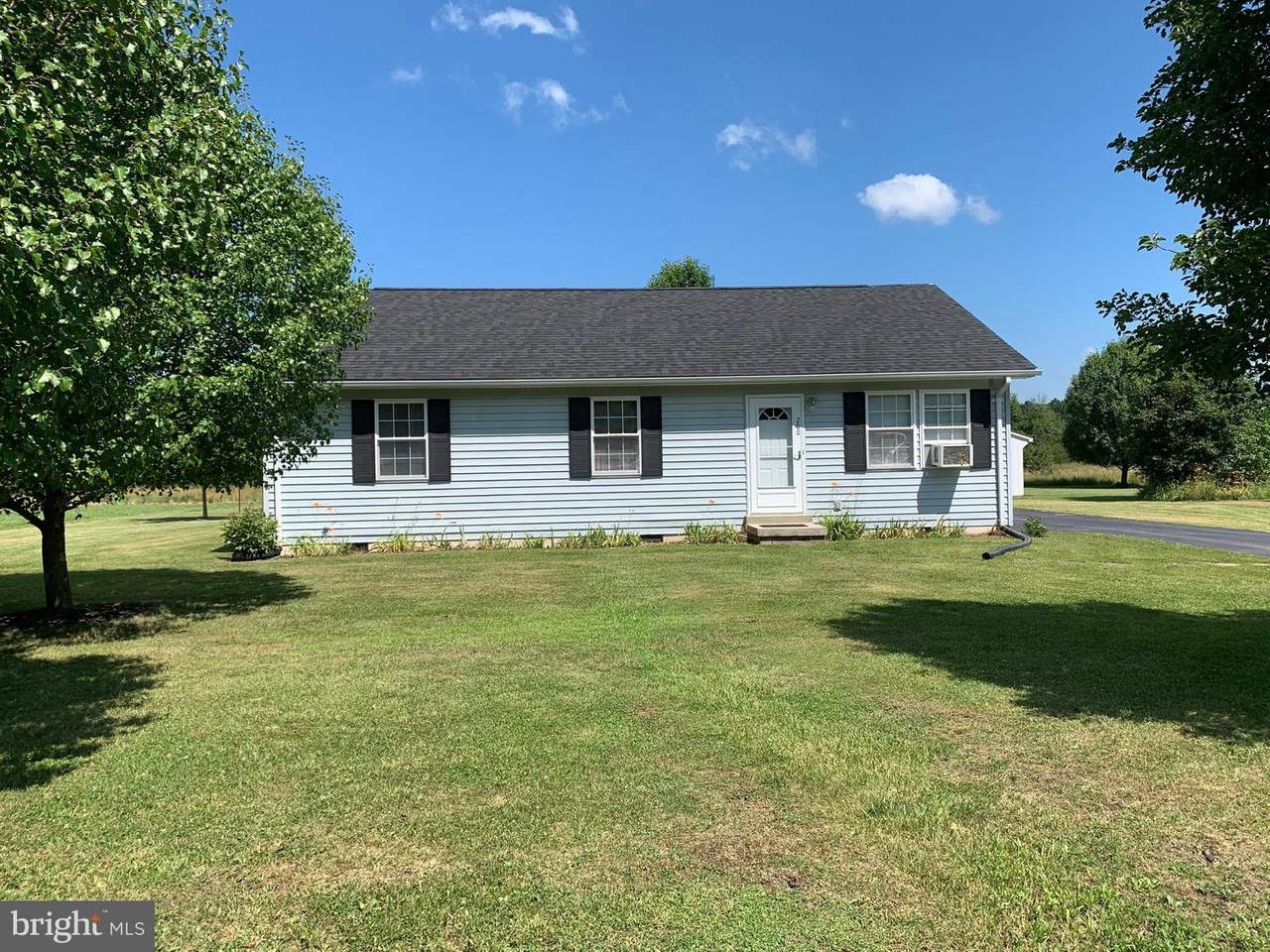 200 Isaac Street - Photo 1