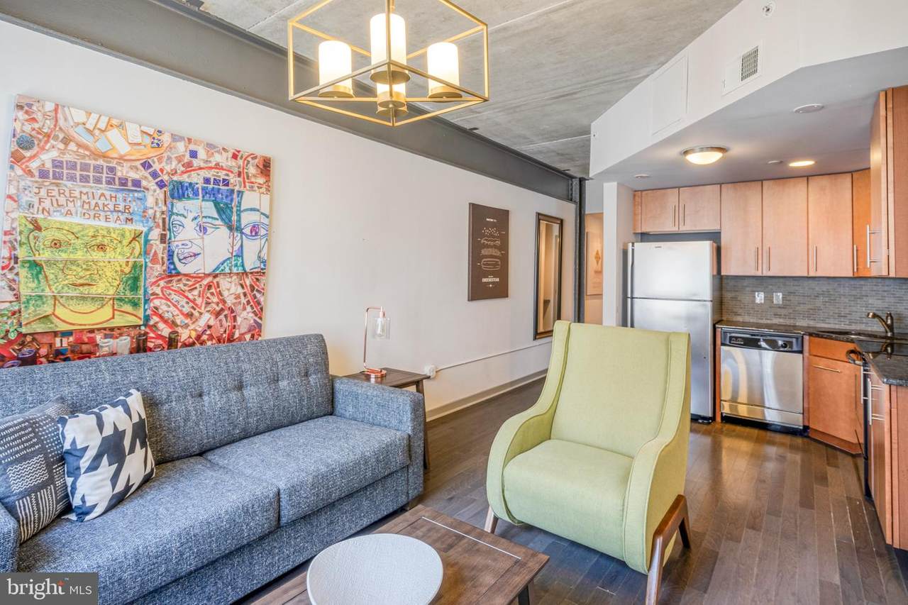 1605 Sansom Street - Photo 1