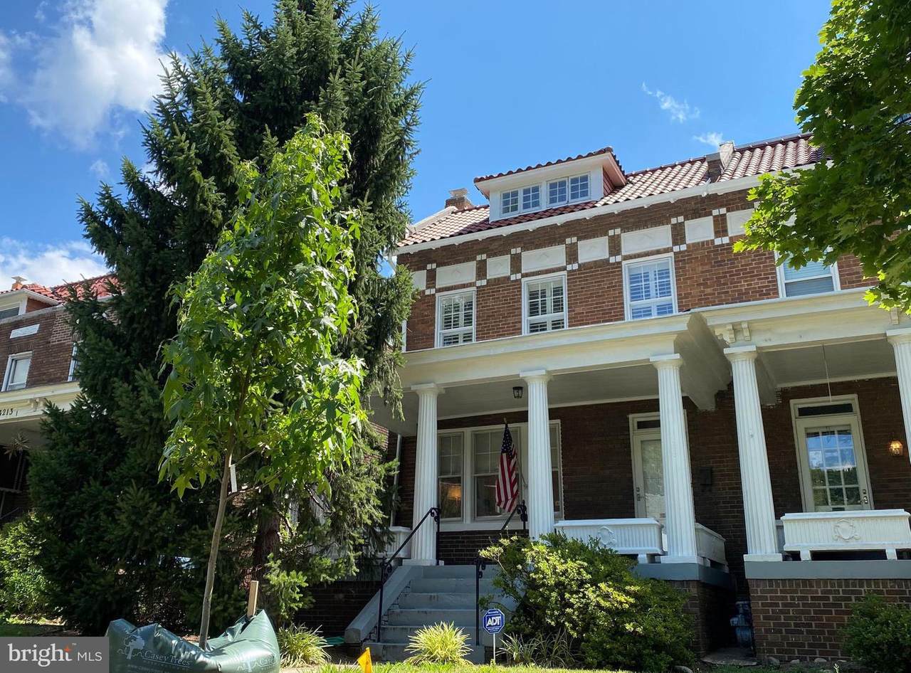 4211 16TH Street - Photo 1