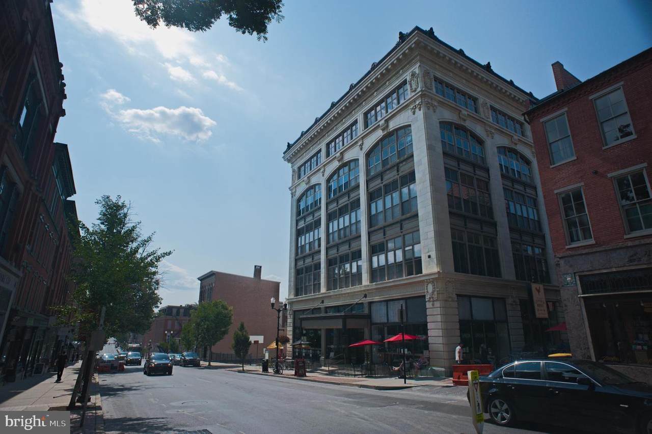 10 N Market Street - Photo 1