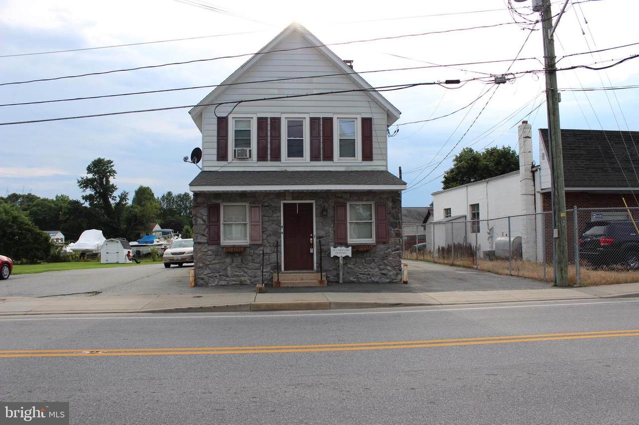 121 Bohemia Avenue - Photo 1
