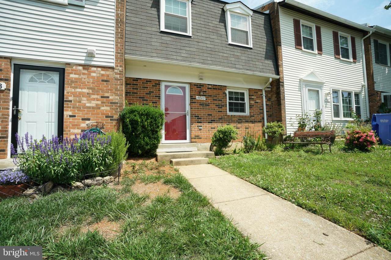 4645 Charlton Court - Photo 1