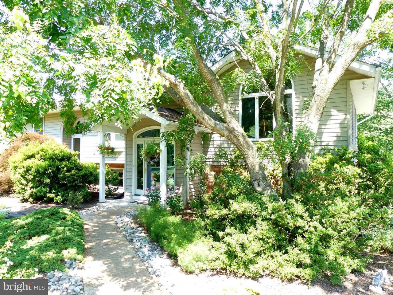 5400 Weywood Drive - Photo 1