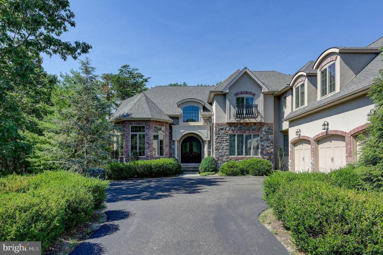 10 Forrest Hills Drive - Photo 1