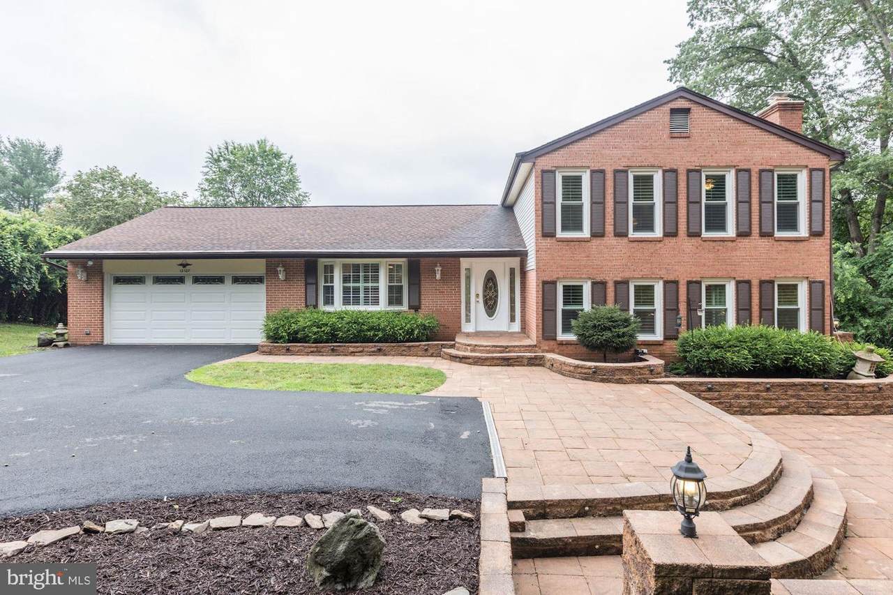 12107 Folkstone Drive - Photo 1