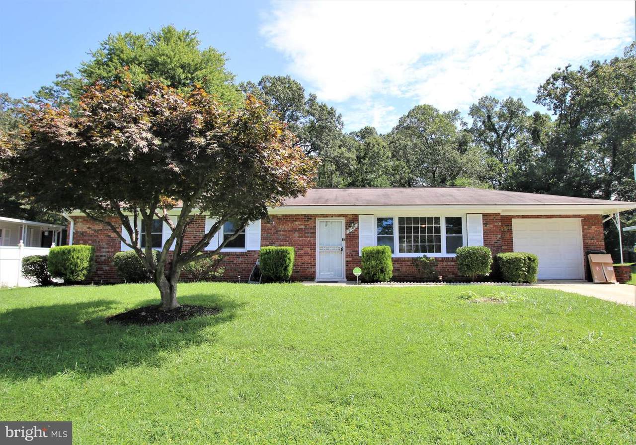 9204 Pinehurst Drive - Photo 1