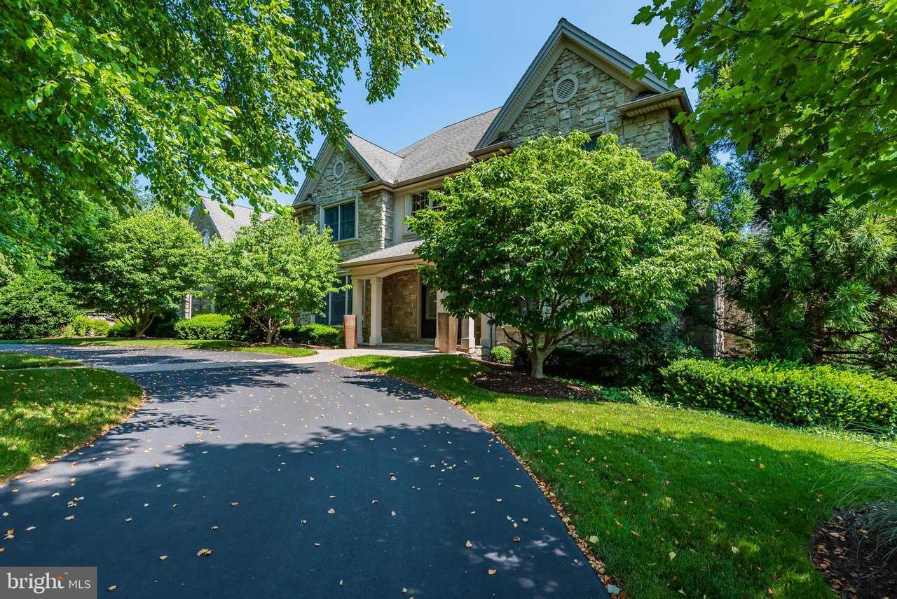 112 Ellesmere Lane - Photo 1