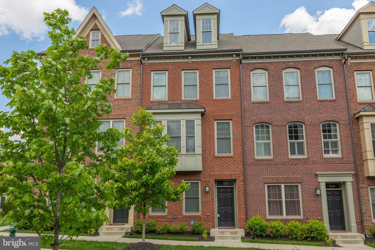 162 Concord Place - Photo 1