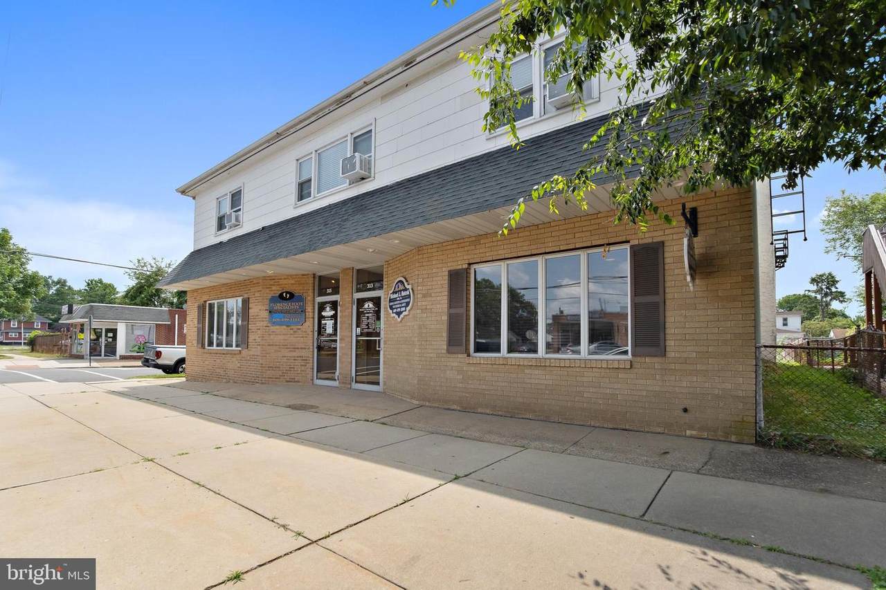 315 Broad Street - Photo 1
