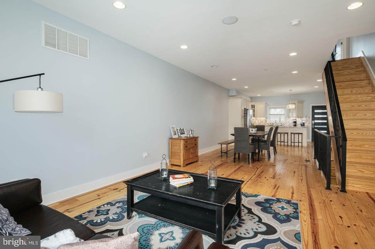 1143 Sydenham Street - Photo 1