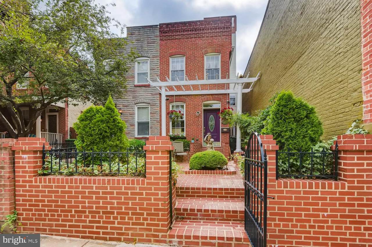 621 Montford Avenue - Photo 1