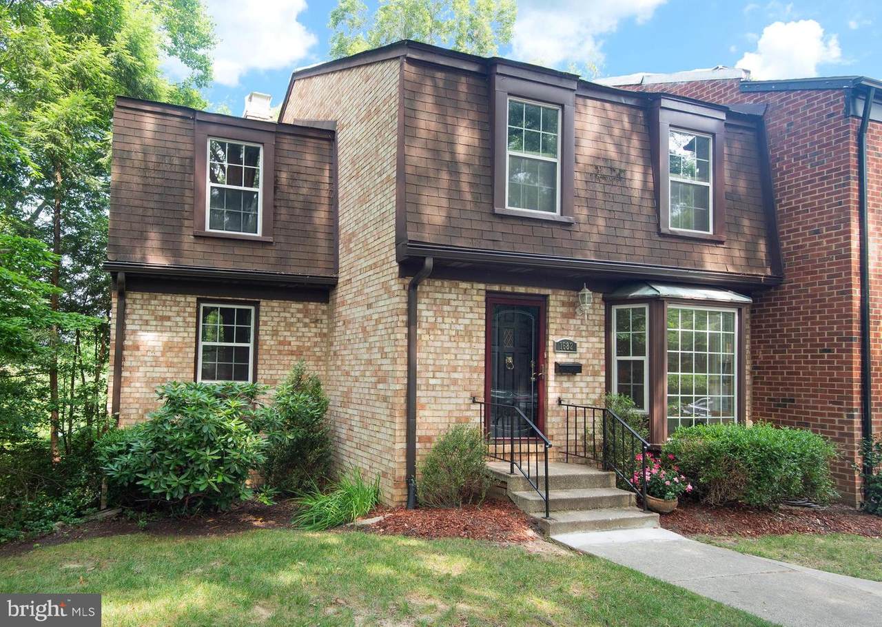 1682 Albermarle Drive - Photo 1