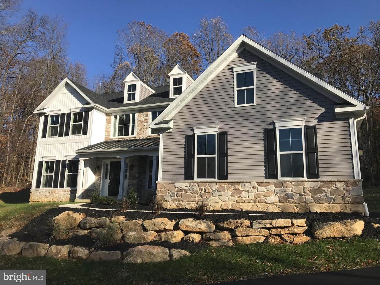 1370 Fairview Road - Photo 1