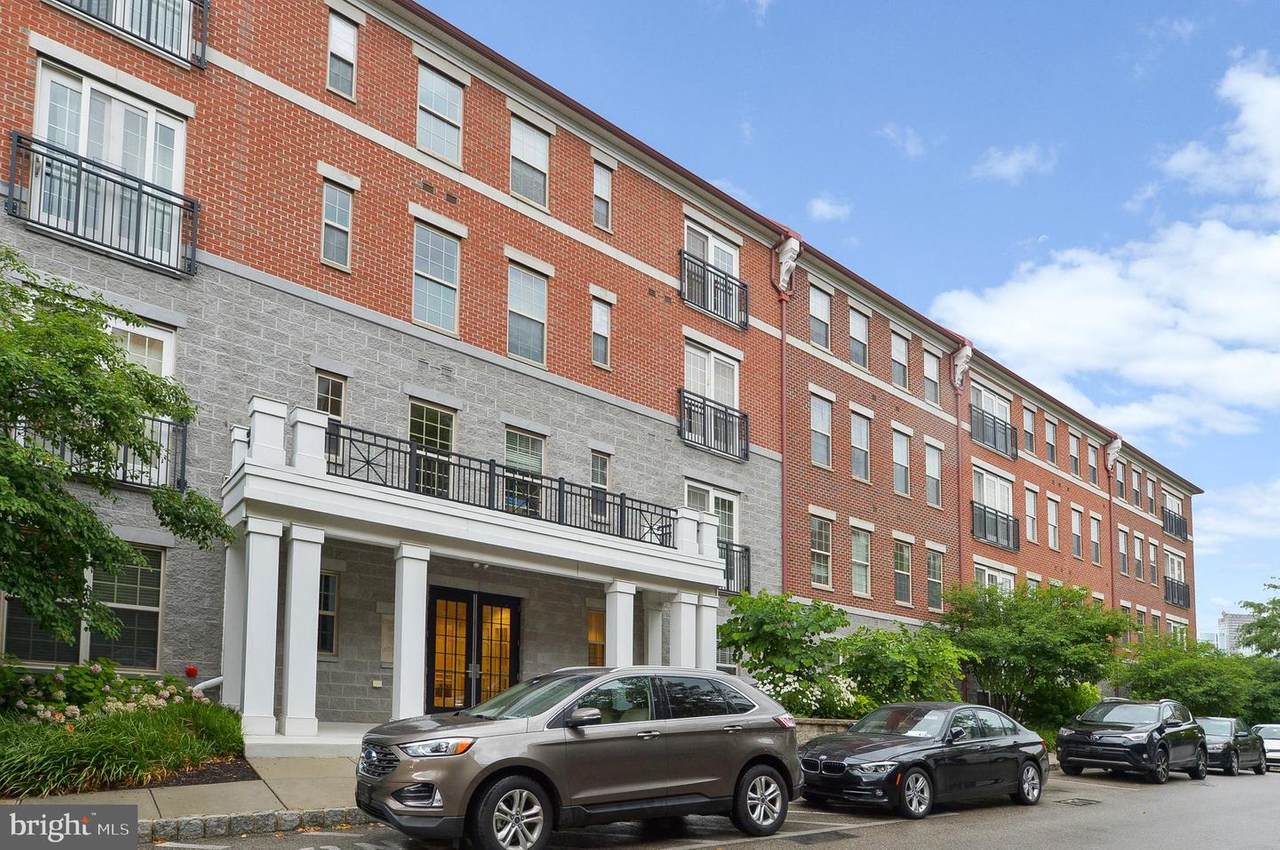 800 Admirals Way - Photo 1