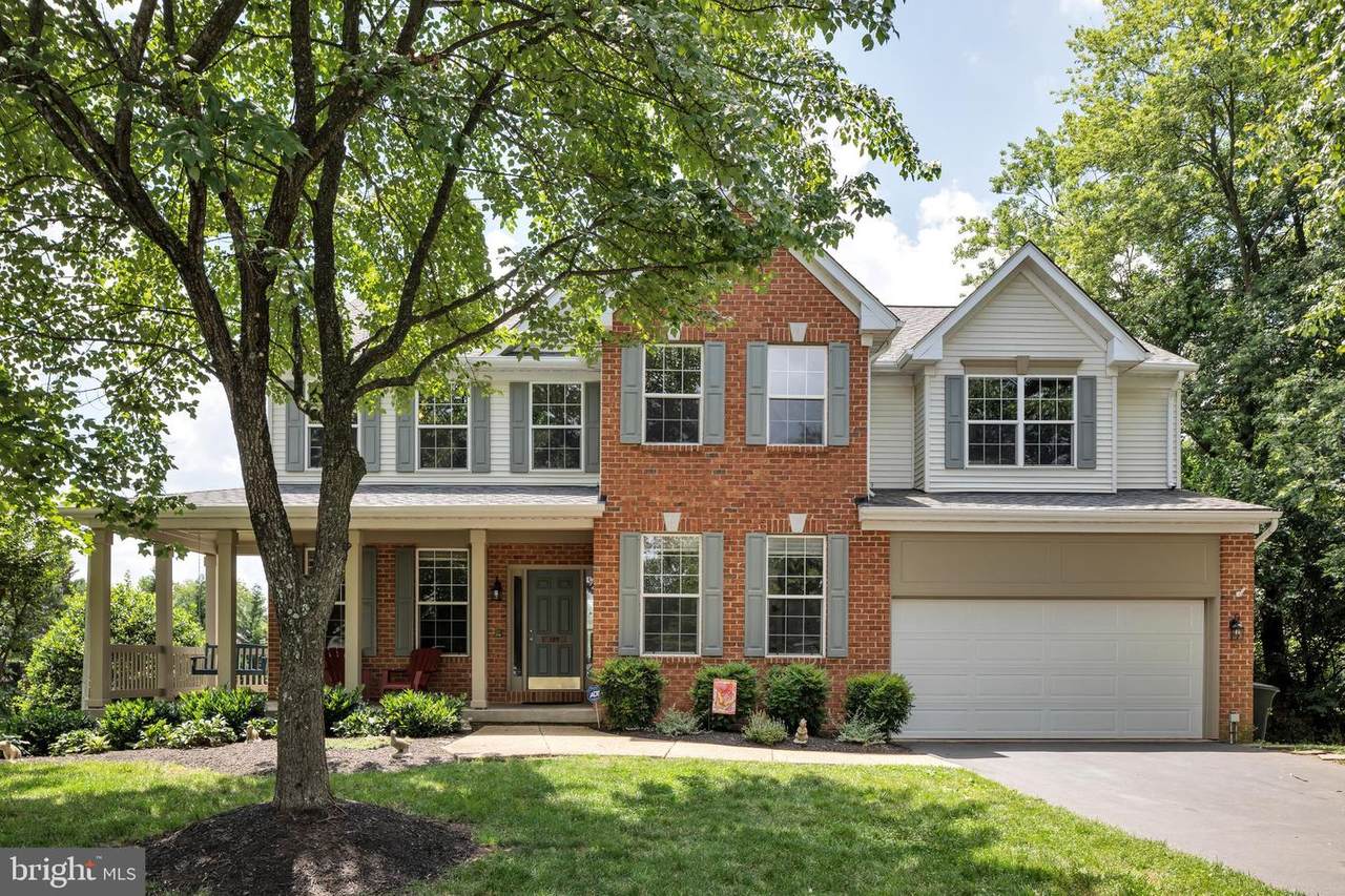 109 Fox Trot Way - Photo 1