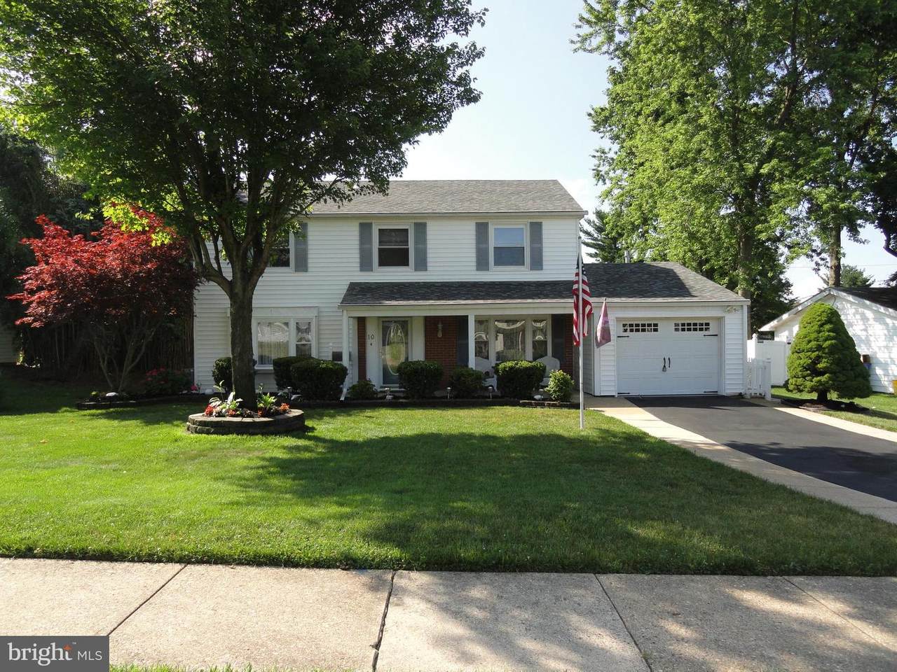 10 Burgess Lane - Photo 1