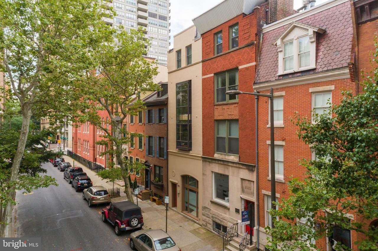2020 Locust Street - Photo 1