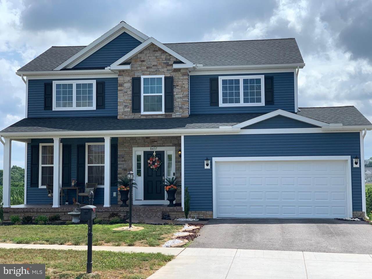 8437 Diamond Run Court - Photo 1