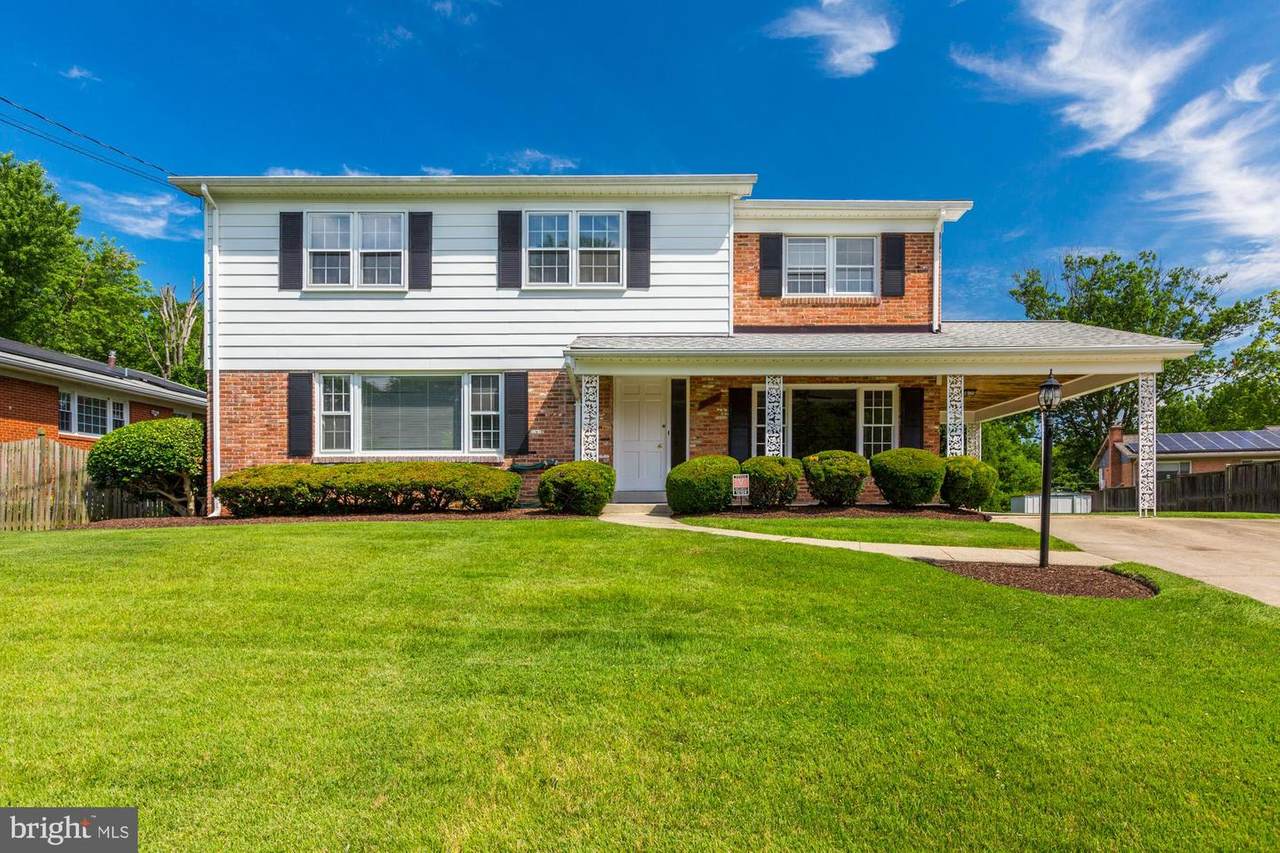 12128 David Drive - Photo 1