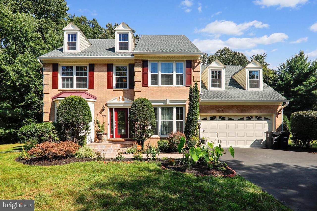 11005 Hillgate Lane - Photo 1