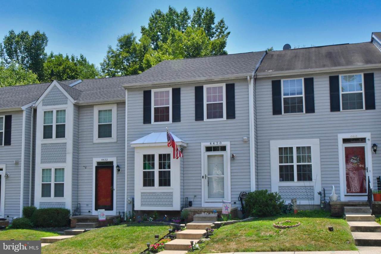 4420 Danbury Square - Photo 1