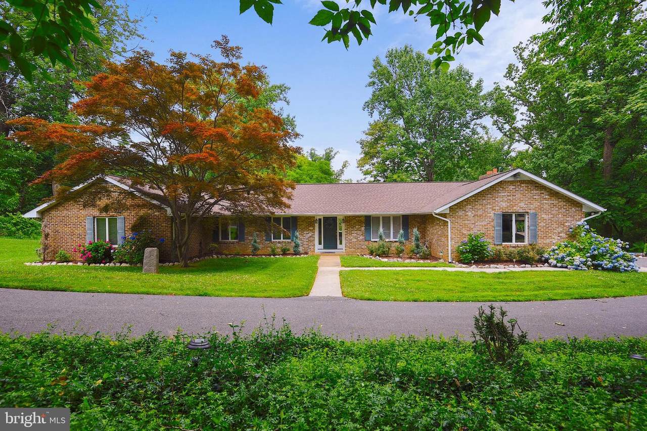 10821 Powers Avenue - Photo 1