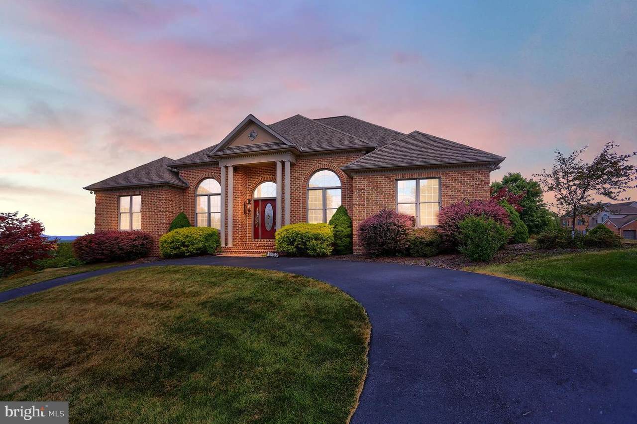 1602 Majestic Drive - Photo 1