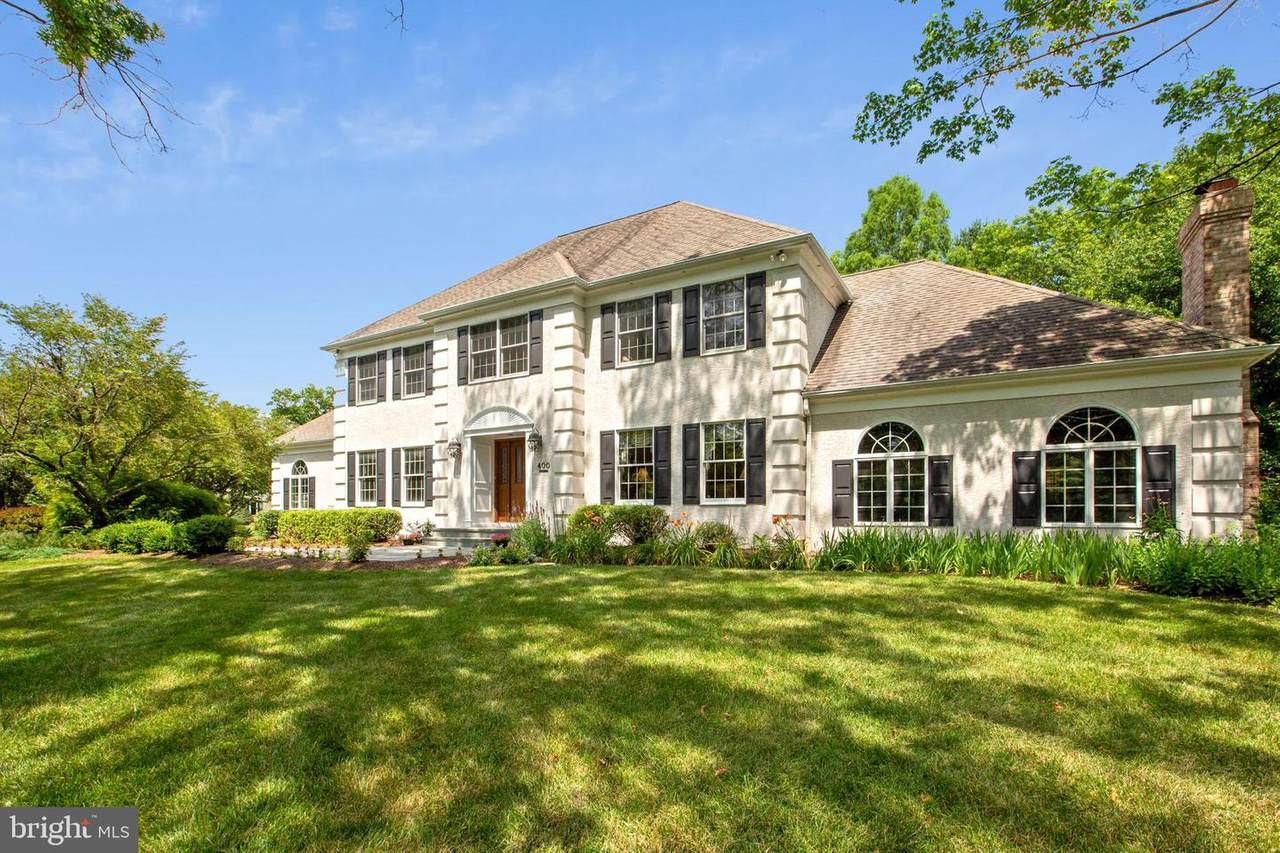 400 Oak Avenue - Photo 1