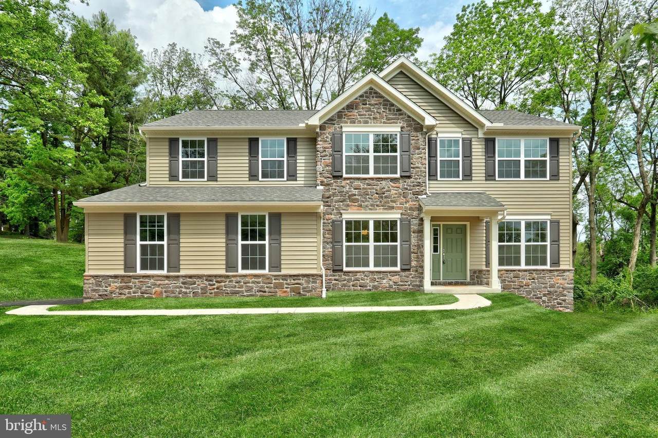 202 Firethorne Drive - Photo 1