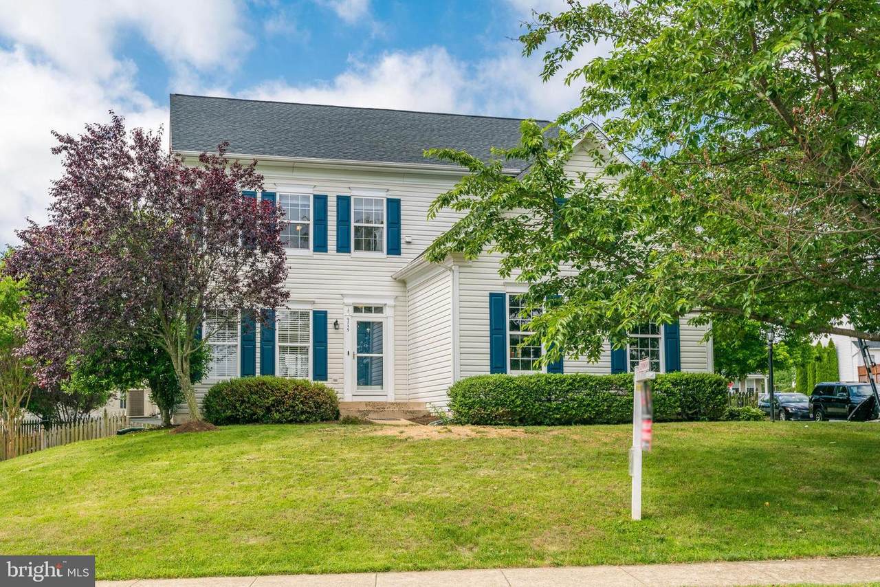 9753 Lennice Way - Photo 1