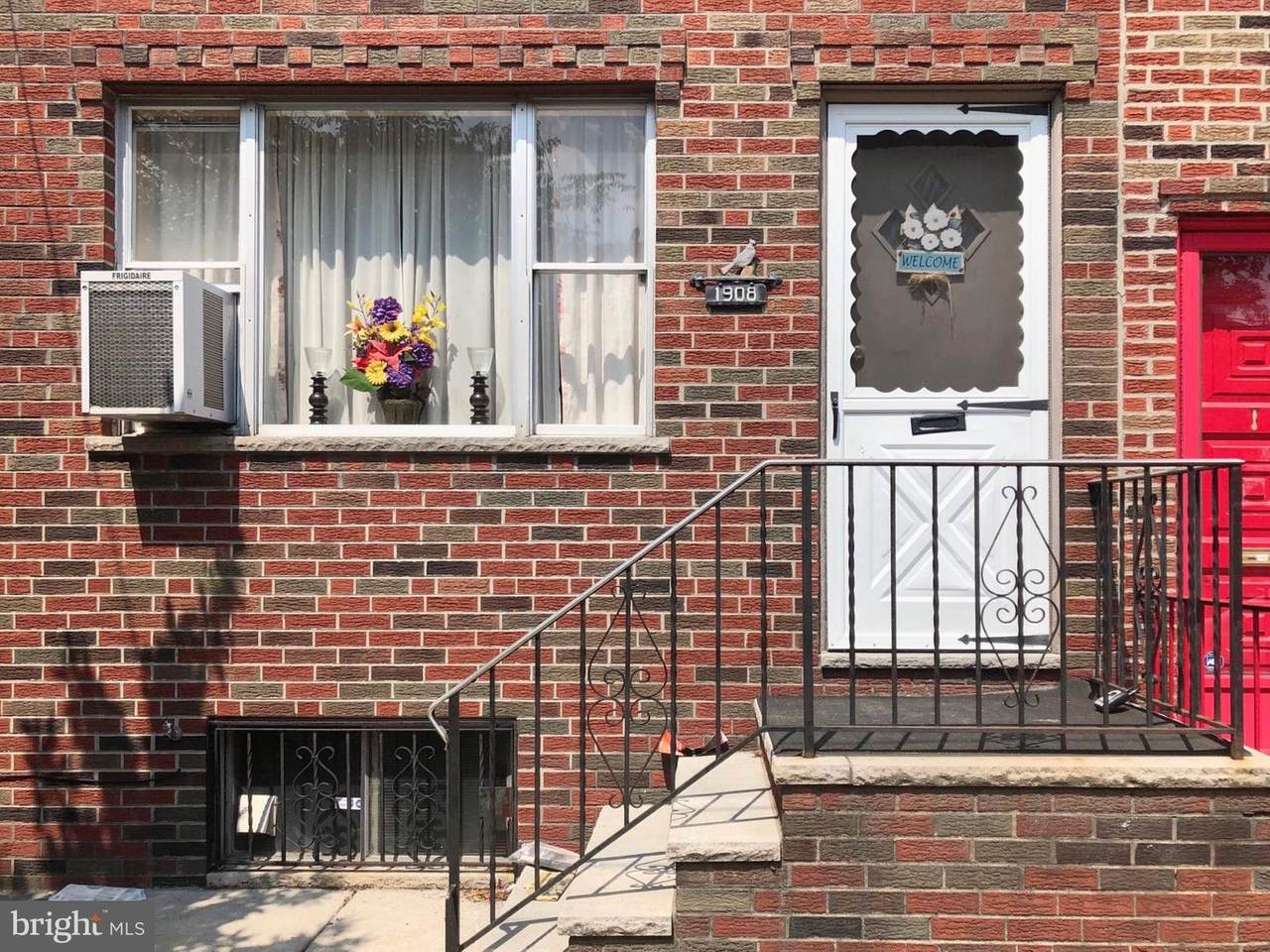1908 2ND Street - Photo 1