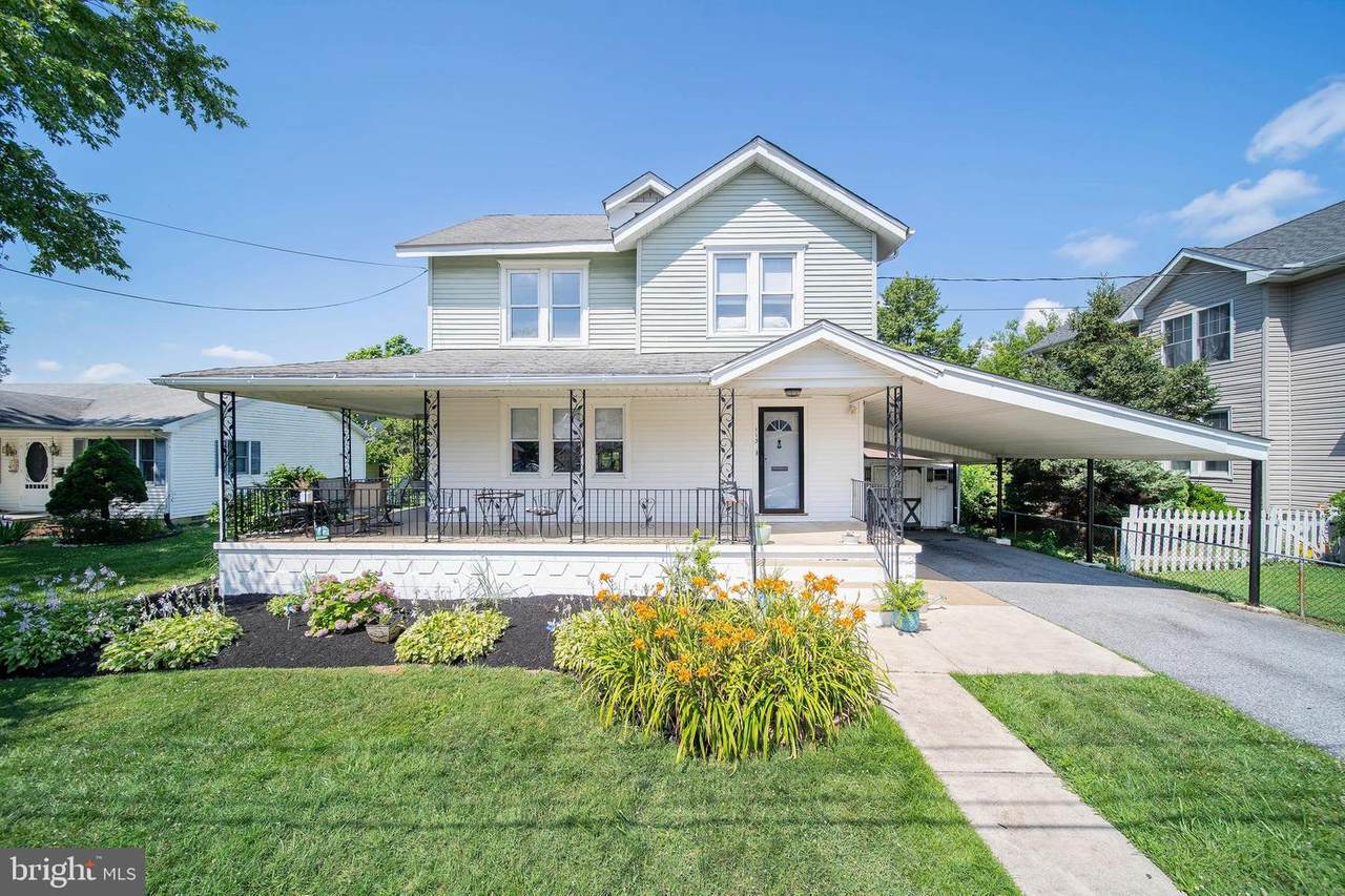 113 Western Avenue - Photo 1