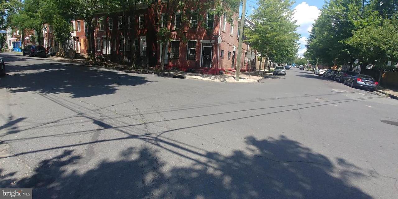 554-554 Lamberton Street - Photo 1