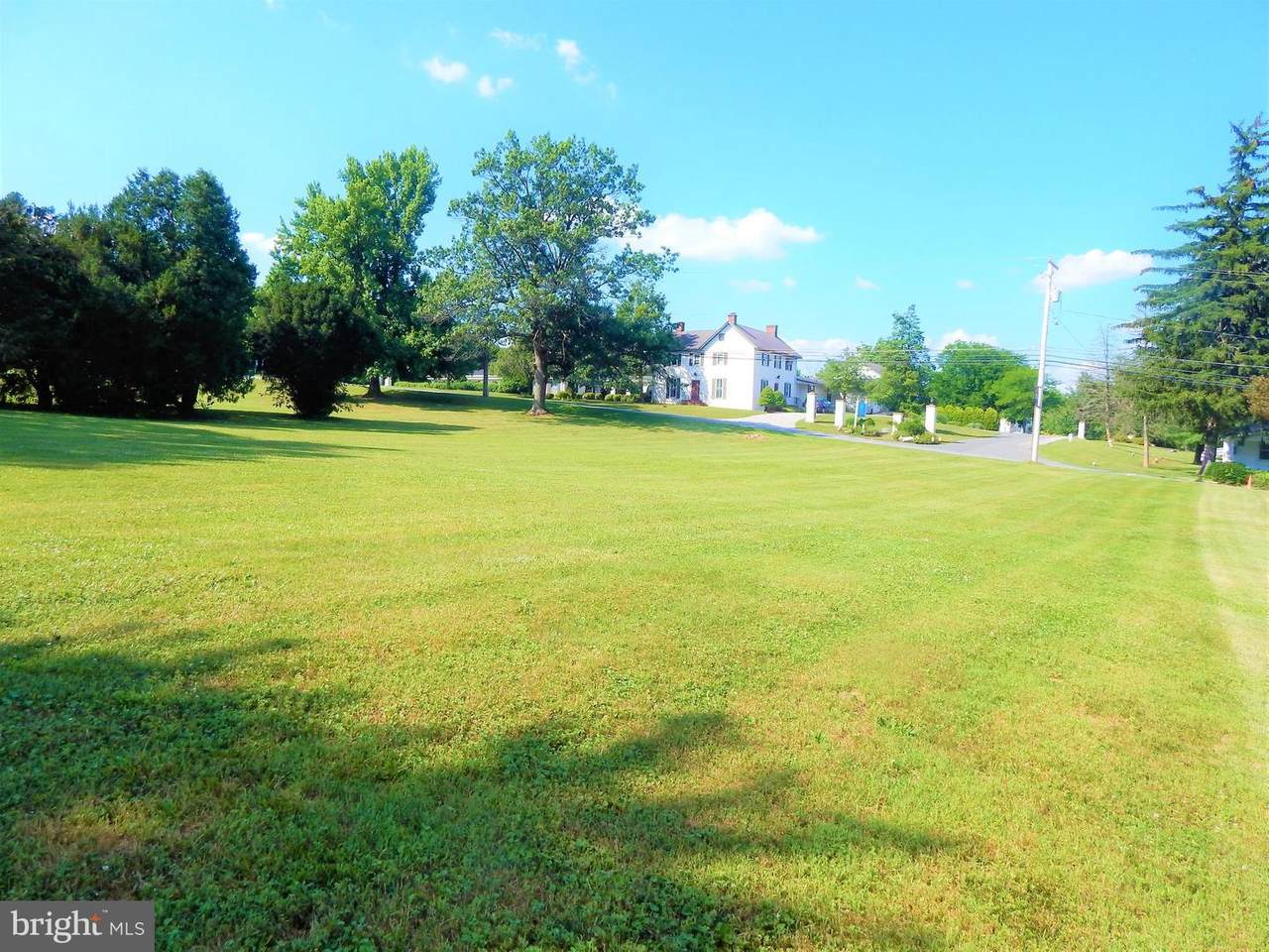 32 Newport Avenue - Photo 1
